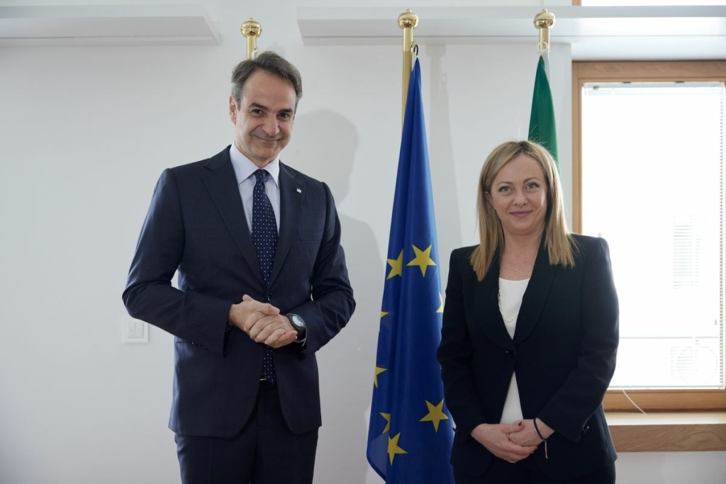 Ικανοποίηση Μελόνι για τις επαφές με Μακρόν και Μητσοτάκη – “Υπάρχει ειλικρινή θέληση για συνεργασία”