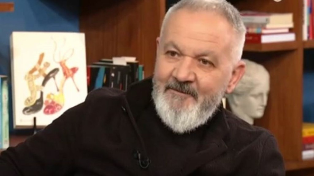 Ο Χρήστος Θηβαίος για τα παιδικά του χρόνια και η “καταπληκτική καθημερινή ζωή του”