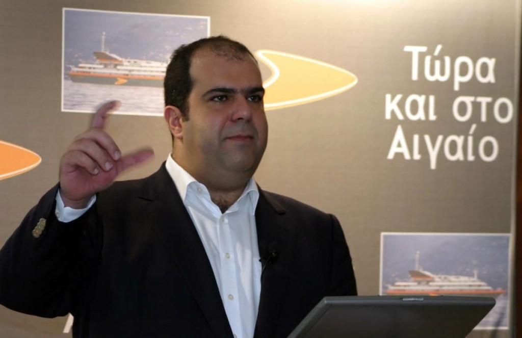 Το ίδρυμα Στέλιος Χατζηιωάννου κάνει δωρεά 10.000 ευρώ σε κάθε οικογένεια θανόντος στα Τέμπη