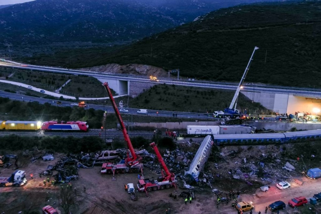 Ανακοίνωση της Hellenic Train για το δυστύχημα στα Τέμπη – “Σε εξέλιξη η διερεύνηση των συνθηκών του συμβάντος”