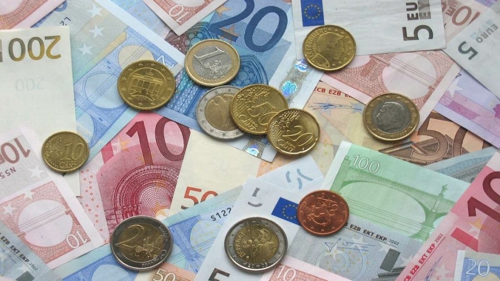 Προϋπολογισμός: Στα 5,14 δισ. ευρώ το πρωτογενές πλεόνασμα – Οι φόροι που έβαλαν 22 δισ. στα κρατικά ταμεία