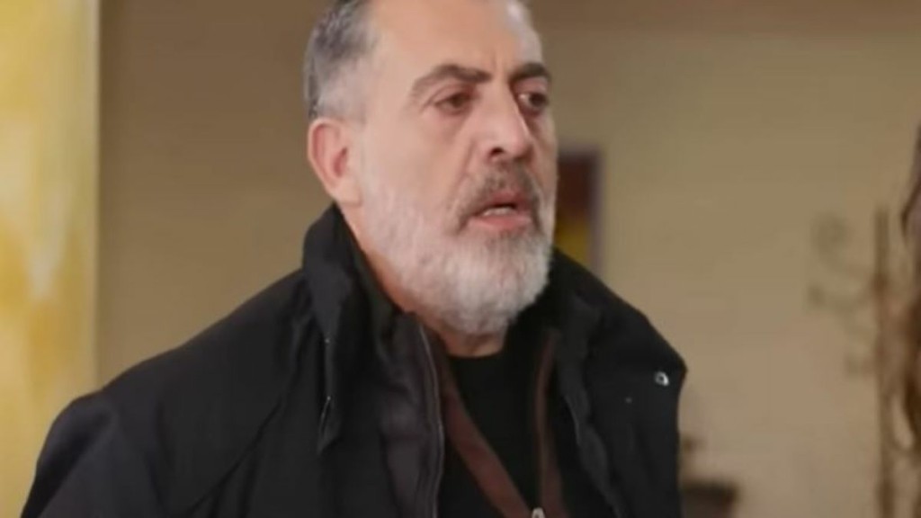 Η γη της ελιάς – Ο Λεωνίδας εμφανίζεται στο νοσοκομείο και ρωτά για την κατάσταση της Ειρήνης βάζοντας σε υποψίες τον Δημοσθένη