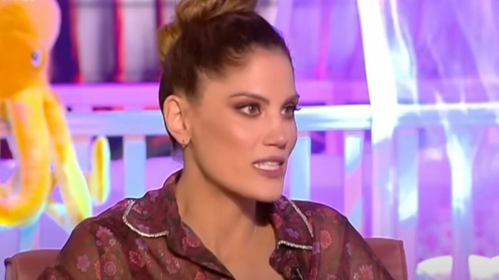 Η Μαίρη Συνατσάκη για την καθημερινότητα με την κόρη της – “Αλλάζουν οι ισορροπίες στο ζευγάρι” (vid)