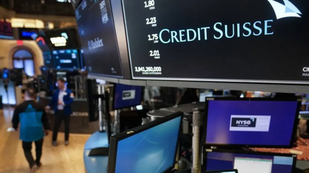 “Σωσίβιο” της Τράπεζας της Ελβετίας στην Credit Suisse μετά την εφιαλτική υποχώρηση των μετοχών της