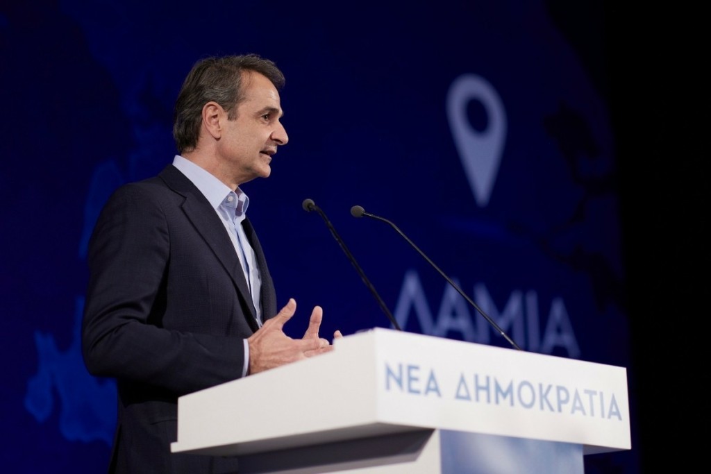 Ομιλία Μητσοτάκη στη Λαμία – “Στα Τέμπη συναντήθηκαν τα ανθρώπινα λάθη με ελλείψεις ενός οργανισμού”
