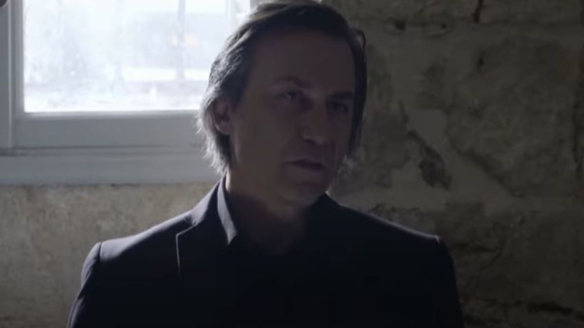 Σασμός – Η Στέλλα αναγκάζεται να ομολογήσει στους δικούς της την αλήθεια για τον Φαρμάκη