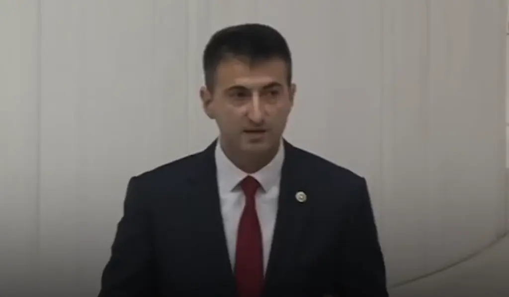 Δεν κατεβάζει υποψήφιο στις τουρκικές εκλογές του φιλοκουρδικό κόμμα