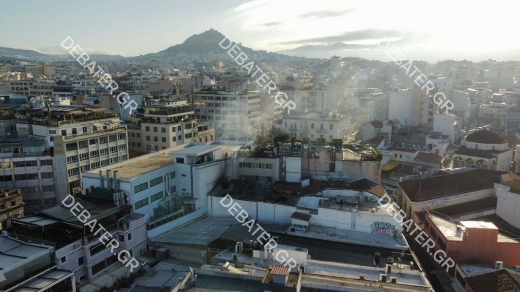 Έδωσε “μάχη” και έθεσε υπό έλεγχο τη φωτιά στο Μοναστηράκι η πυροσβεστική (pics&vid)