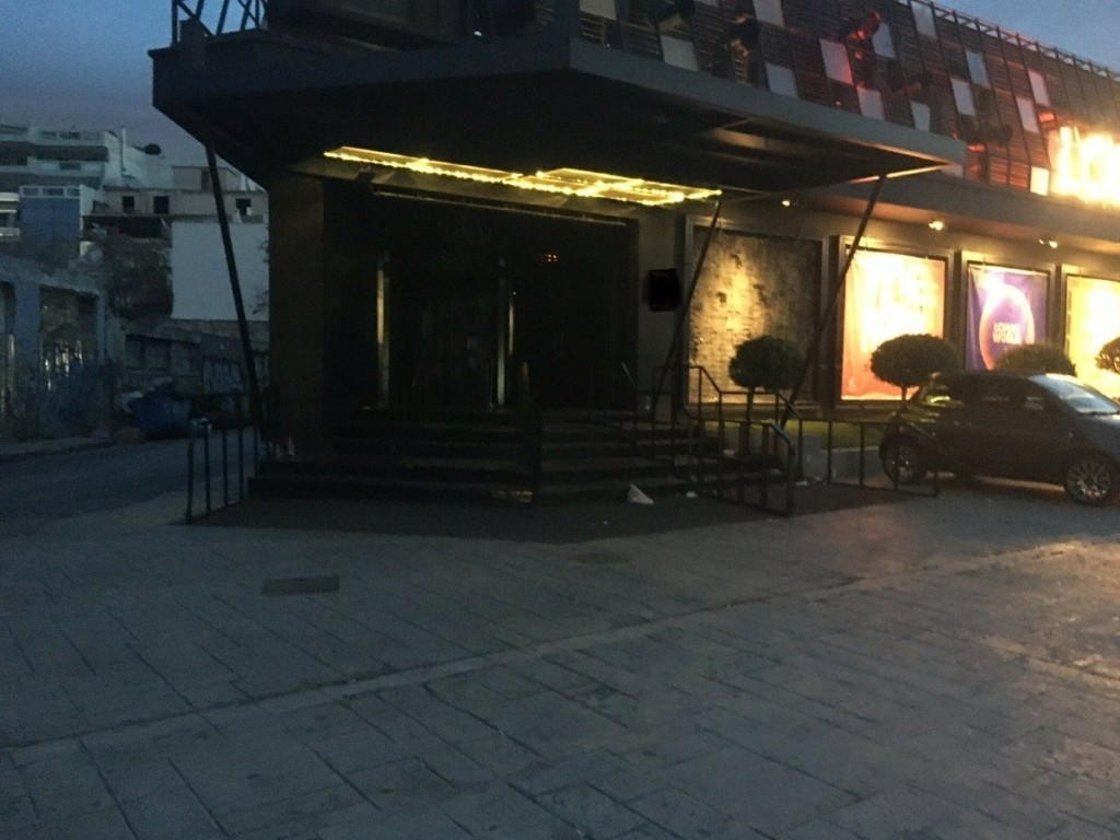 “Υπήρξε πανικός και όλοι έτρεχαν να σωθούν” – Μαρτυρία στο DEBATER για τους πυροβολισμούς στο Γκάζι