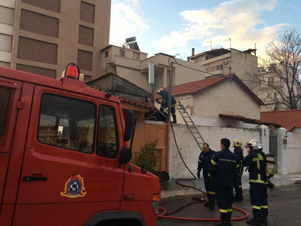 Φωτιά σε ψητοπωλείο στη Νίκαια – Έσβησε με άμεση παρέμβαση της πυροσβεστικής