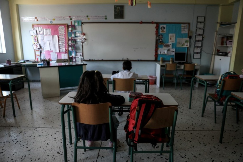 Συγκλονίζουν οι καταγγελίες από καθαρίστριες Κρήτη – Τα ρατσιστικά περιστατικά