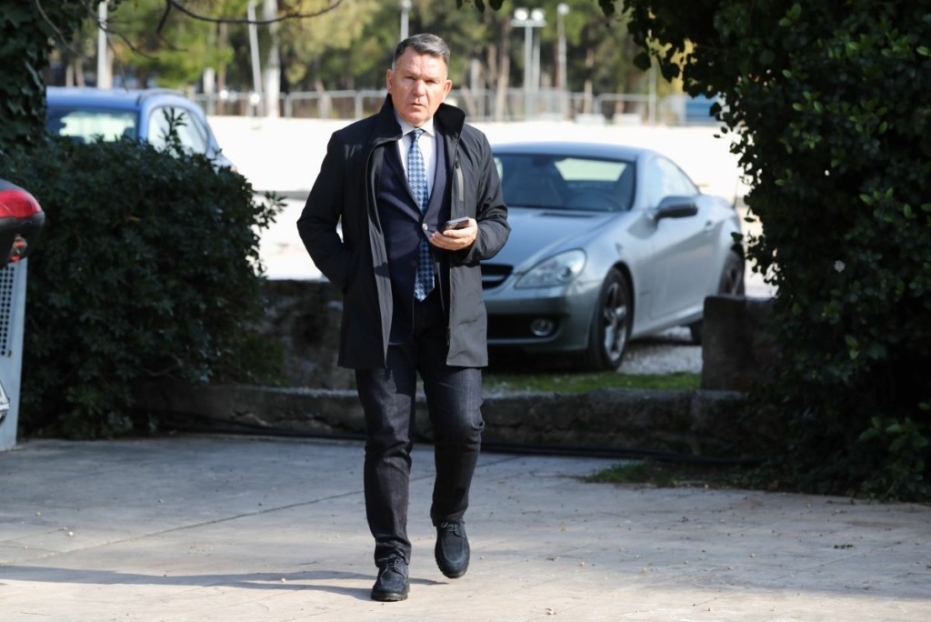 Ο όρος που έθεσε ο Κούγιας για να αναλάβει την υπεράσπιση του πατέρα Αντωνίου