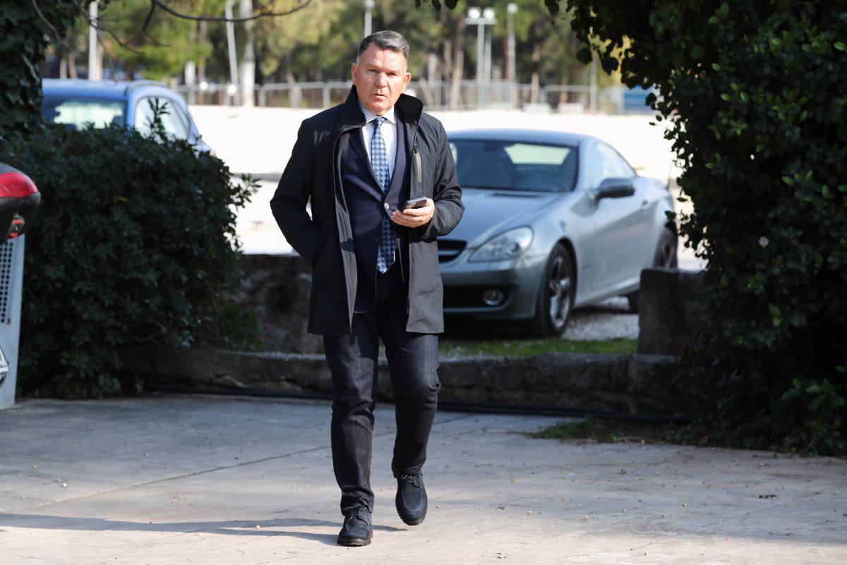 Ο όρος που έθεσε ο Κούγιας για να αναλάβει την υπεράσπιση του πατέρα Αντωνίου