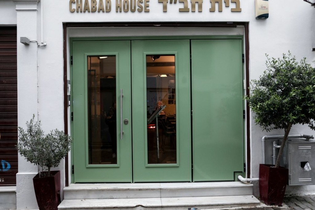 Μιλά για την τρομοκρατική οργάνωση στην Αθήνα δικηγόρος δράστη – “Δεν έχει σχέση με την τρομοκρατική ενέργεια” (vid)