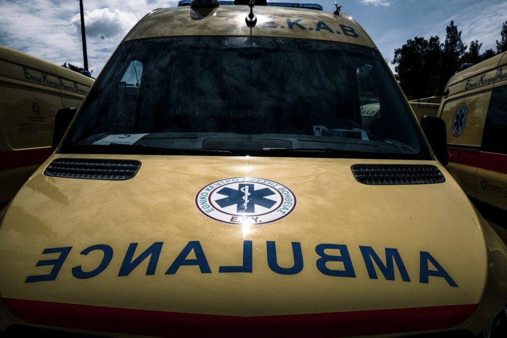 Σοβαρό τροχαίο με δύο τραυματίες στην Ελευσίνα – Σε σοβαρή κατάσταση ο ένας
