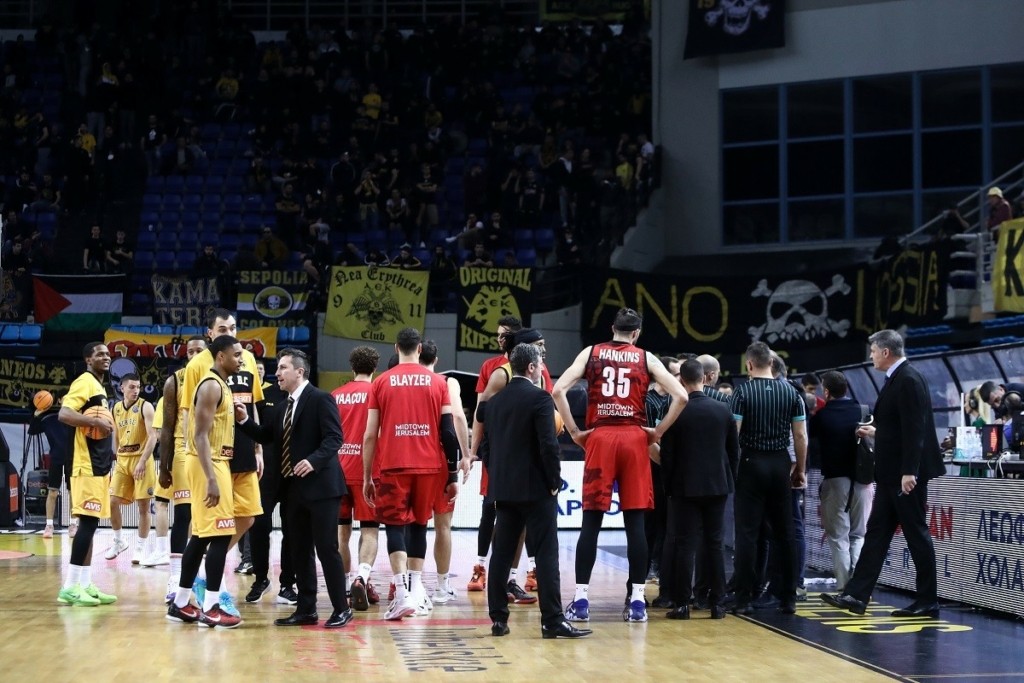 Σοβαρές καταγγελίες από την Χάποελ Ιερουσαλήμ για τα επεισόδια με ΑΕΚ – “Τρομοκρατικό χτύπημα στους φιλάθλους μας”