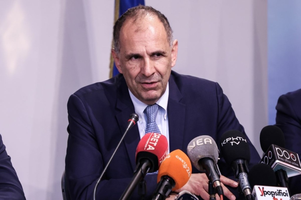 “Πόρισμα πραγματικής καταγραφής και όχι συγκάλυψης” για το δυστύχημα στα Τέμπη χαρακτηρίζει ο Γεραπετρίτης