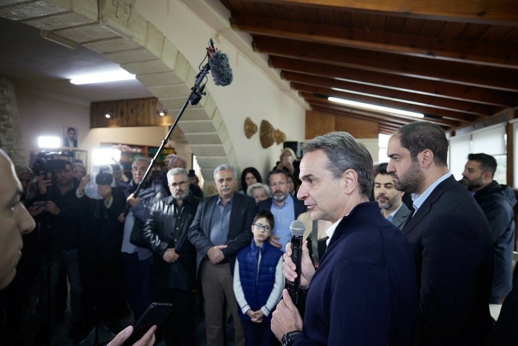 Νέα σφοδρή επίθεση Μητσοτάκη σε Τσίπρα – “Στρώνει από τώρα το χαλί για την ήττα του”