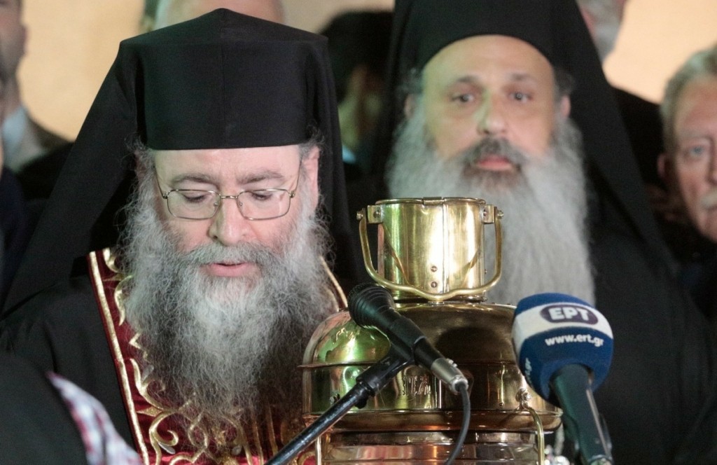 Έφτασε στη Θεσσαλονίκη το Άγιο Φως
