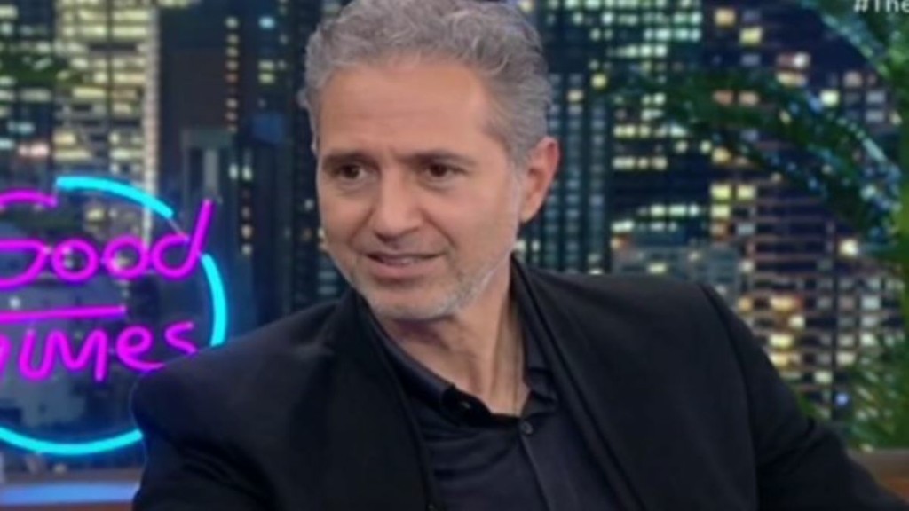Ο Δημήτρης Κόκοτας εξομολογείται – “Δεν θέλω να πιστέψω ότι έχει φύγει ο πατέρας μου” (vid)