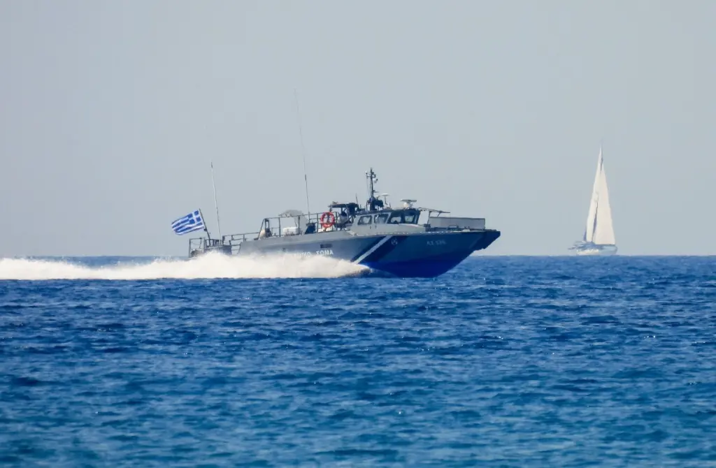 Πέραμα: Συναγερμός για την εισροή υδάτων σε δεξαμενόπλοιο με 18 μέλη πληρώματος – Δεν υπάρχουν τραυματίες