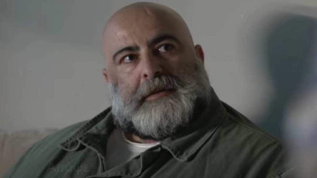 Μαύρο Ρόδο – Ο Ζαμάνος αποκαλύπτει στον Θέμη ότι γνωρίζει τα μηνύματα που αντάλλαξε με τη Στέλλα Χρονά