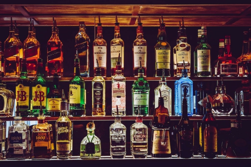 Φοροδιαφυγή άνω των 600.000 σε bar στη Γλυφάδα – Το κόλπο που χρησιμοποιούσαν