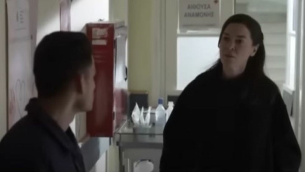 Σασμός – Ο Αντώνης ανοίγει επιτέλους τα μάτια του στην αγκαλιά της Μαρίνας