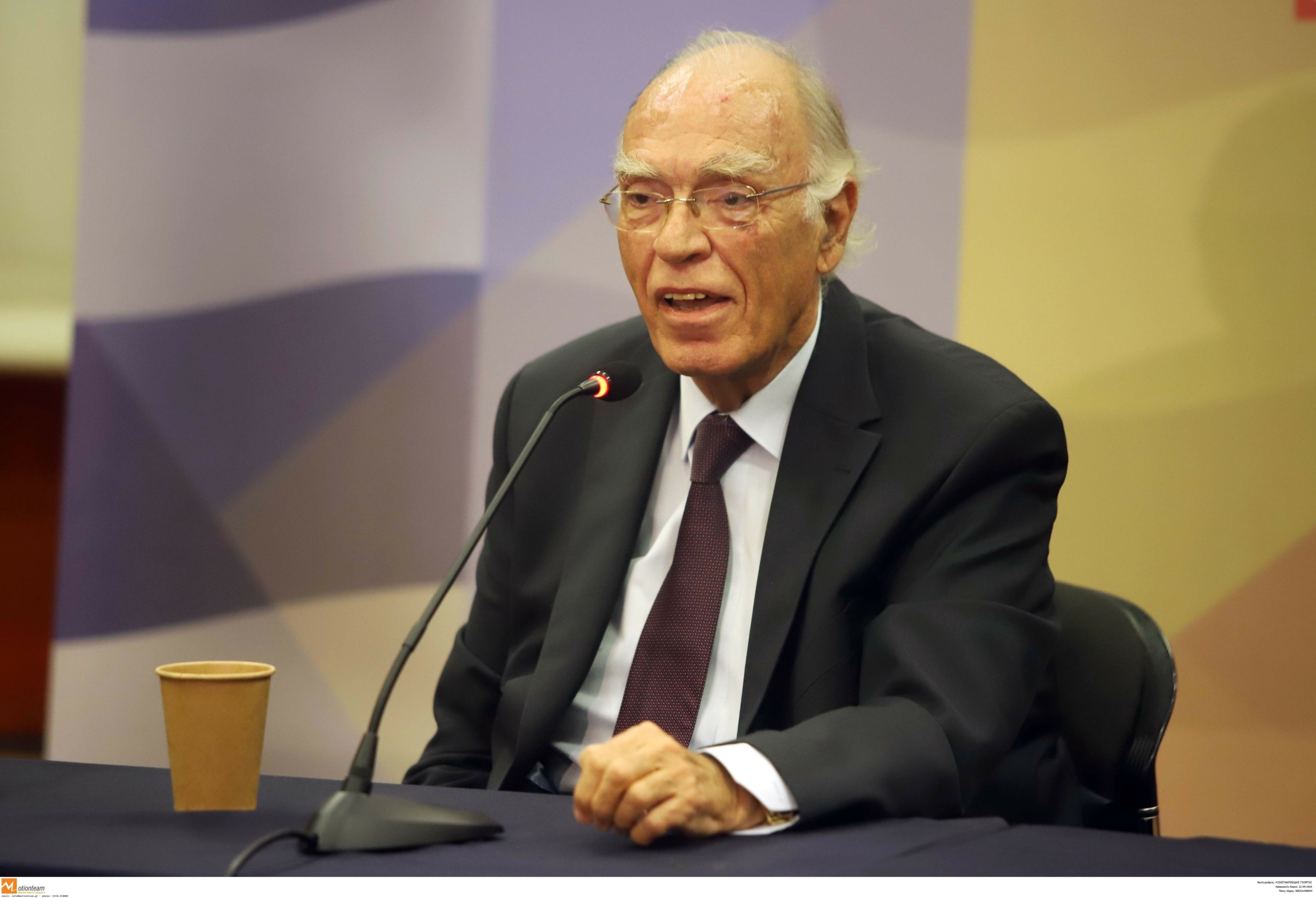 Βασίλης Λεβέντης – “Οι γυναίκες με φλερτάρουν πολύ, αλλά δεν είμαι σαν τον Γεωργούλη”
