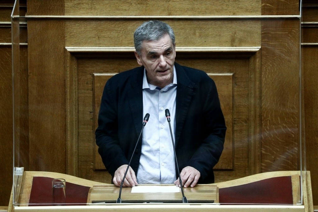 Τα «τοπικά νομίσματα» πυροδότησαν νέα κόντρα ανάμεσα σε ΝΔ και ΣΥΡΙΖΑ