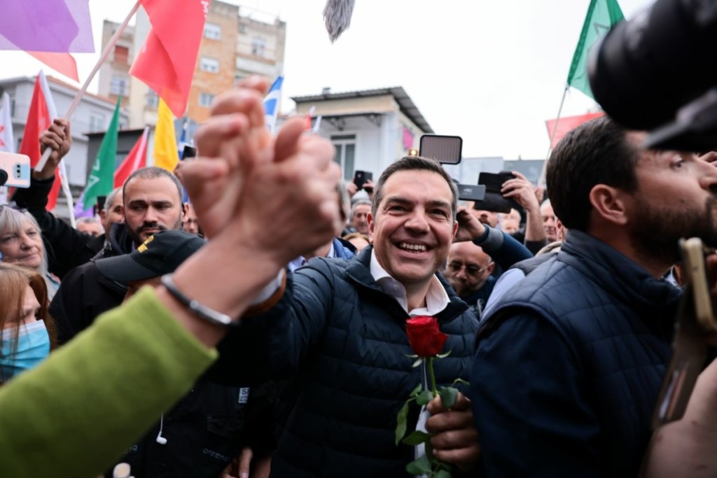 Τσίπρας από τις Σέρρες: “Άδικο για τον σερραϊκό λαό να τον καταστήσει συνένοχο ο Καραμανλής των Τεμπών”