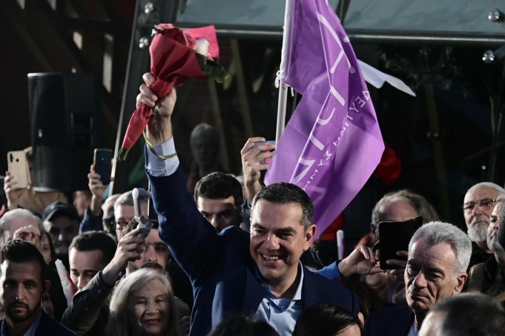 «Το βράδυ της 21ης του Μάη να πανηγυρίζει ο λαός» – Το μήνυμα Τσίπρα από τον Πειραιά