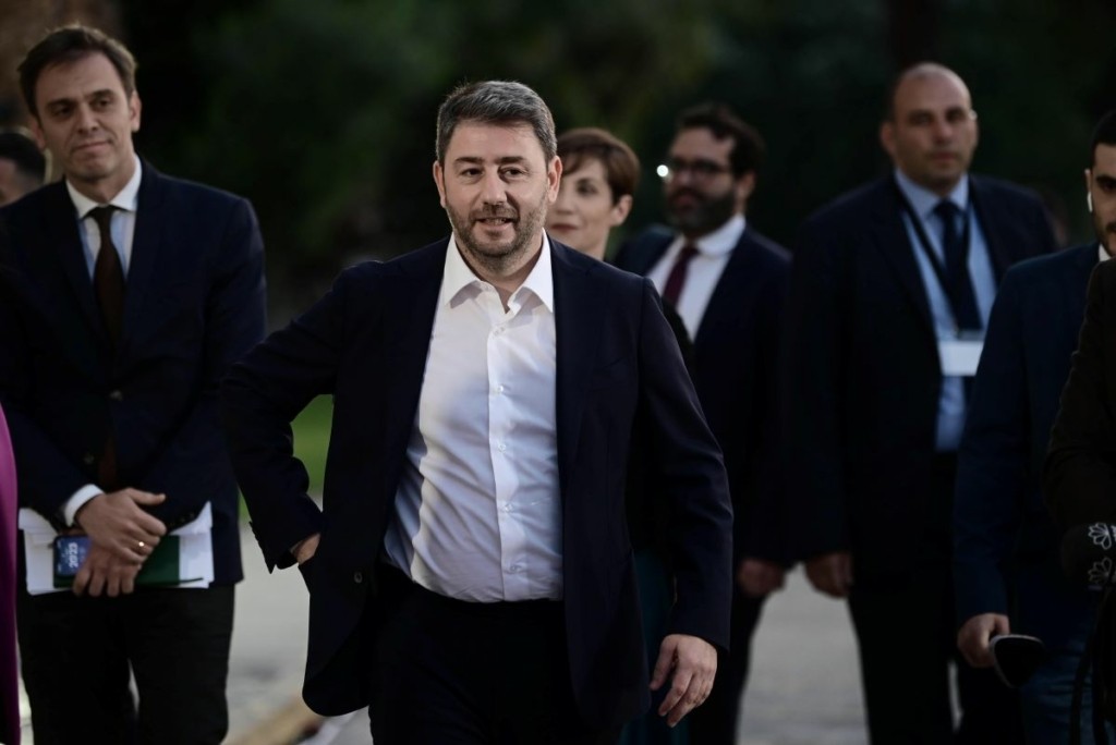 Ανδρουλάκης στο debate: “Ποτέ δεν έχω δεχθεί επίσημη πρόταση συνάντησης με τον Μητσοτάκη”