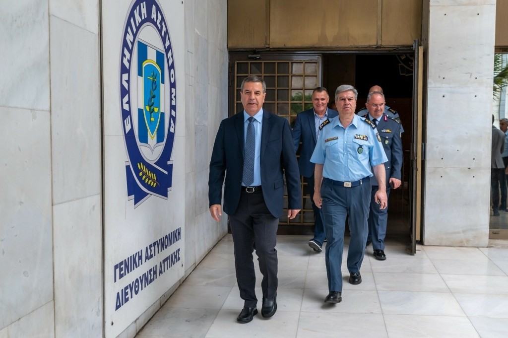 Επισκέφτηκε την ΓΑΔΑ ο νέος υπουργός Προστασίας του Πολίτη Χαράλαμπος Λαλούσης