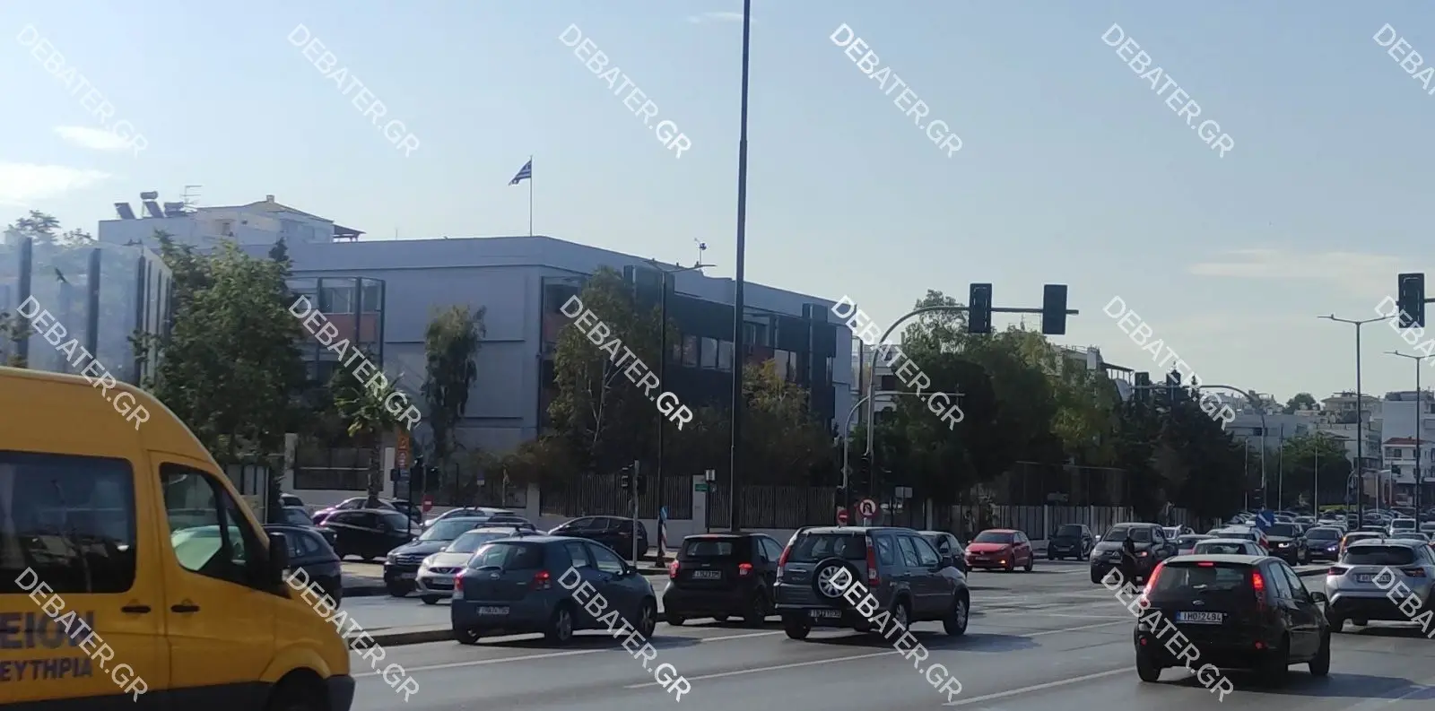 Προσοχή στους οδηγούς που κινούνται στη Βουλιαγμένης – Σε ποιο σημείο δεν λειτουργούν τα φανάρια (pics)