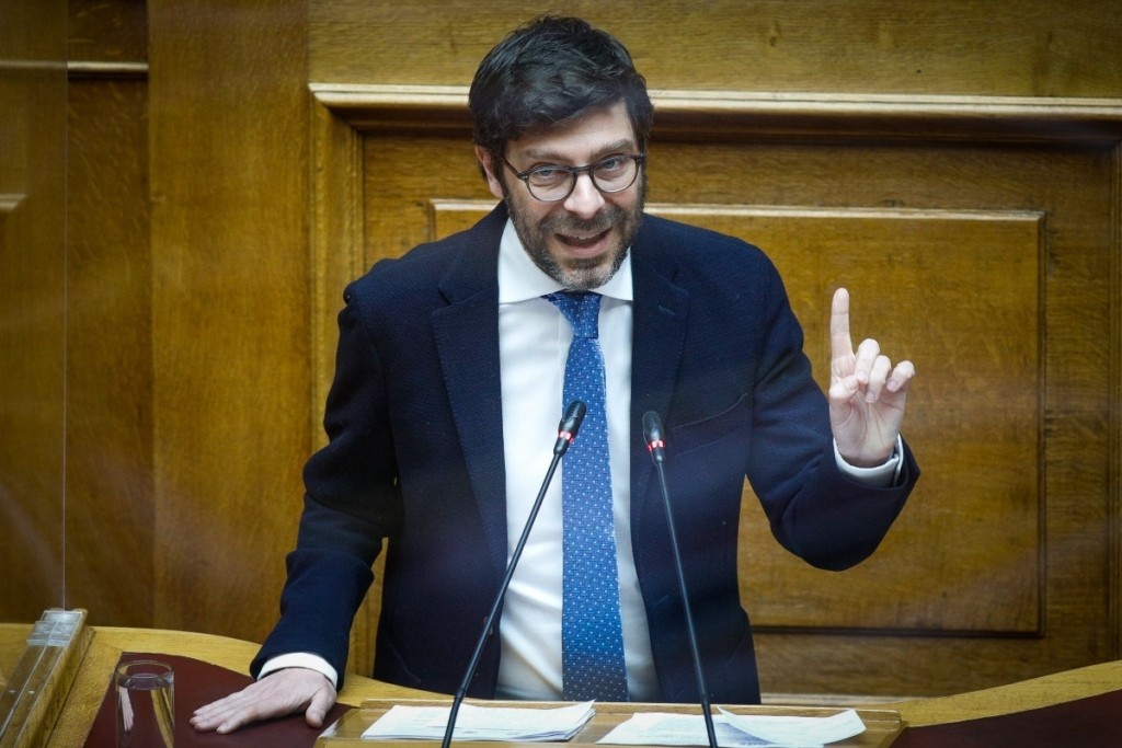 Η συγκινητική ανάρτηση του Νικόλα Γιατρομανωλάκη για τη φίλη του Παρασκευή που “χάθηκε” στις φλόγες της Marfin