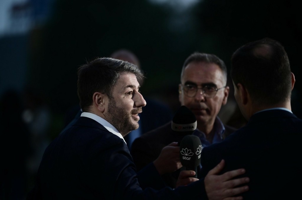 Άρχισε την «επίθεση» από την άφιξη του για το debate o Ανδρουλάκης – «Με ενοχλούν πολύ τα fake news για το ΠΑΣΟΚ»