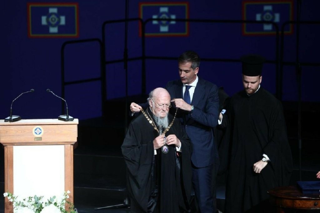Βράβευσε τον Οικουμενικό Πατριάρχη Βαρθολομαίο ο Δήμος Αθηναίων