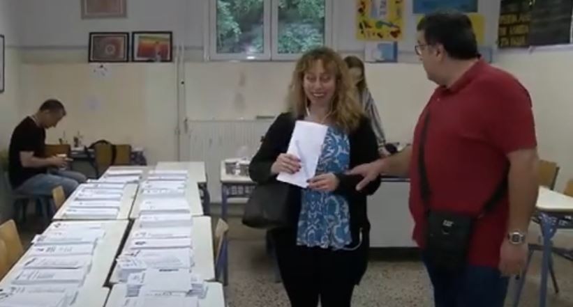 Με ειδικά διαμορφωμένους χώρους η πρόσβαση στην κάλπη για τα ΑμεΑ (vid)