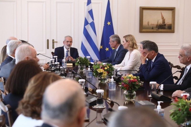 Το πρώτο υπουργικό συμβούλιο με την υπηρεσιακή κυβέρνηση – Στο Μαξίμου οι υπουργοί