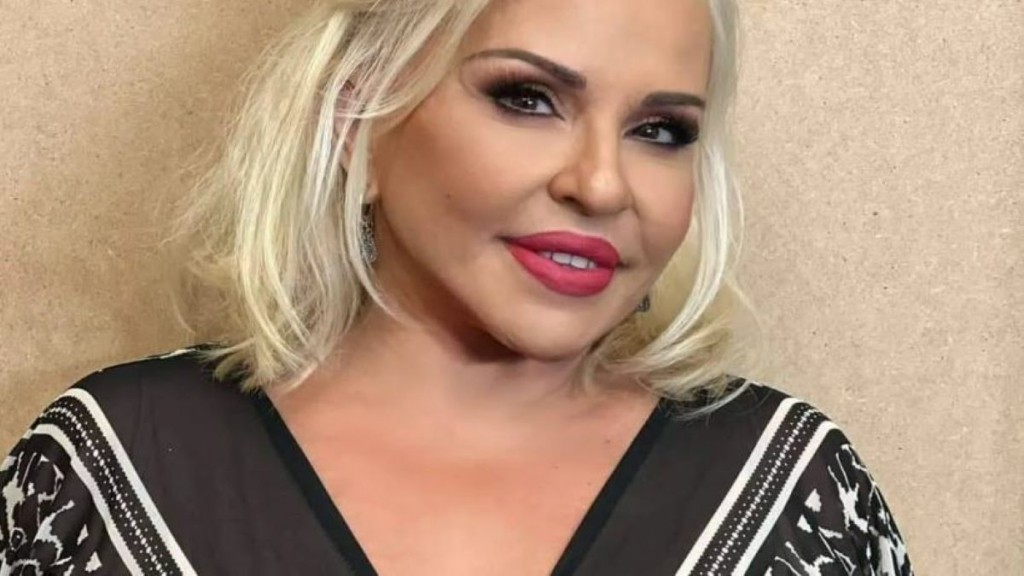 Μπέσσυ Αργυράκη: Το βιογραφικό, η ηλικία, η καταγωγή, τα τραγούδια, η Eurovision, ο σύζυγος και τα παιδιά (pics&vid)
