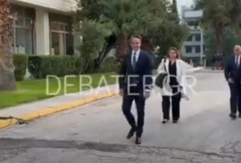 Debate: Στο Ραδιομέγαρο της ΕΡΤ ο Κυριάκος Μητσοτάκης – «Δεν θα είχα καμία αντίρρηση για ελεύθερη ερώτηση»