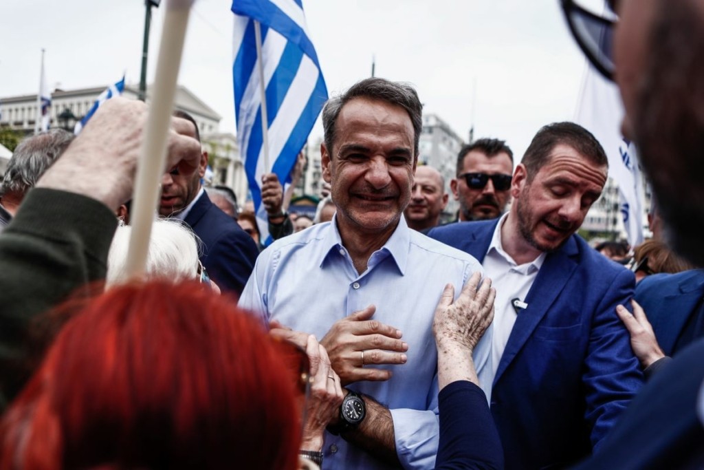 Μητσοτάκης από Πειραιά: “Δίνουμε αδιαπραγμάτευτη έμφαση στην Παιδεία” (pics)