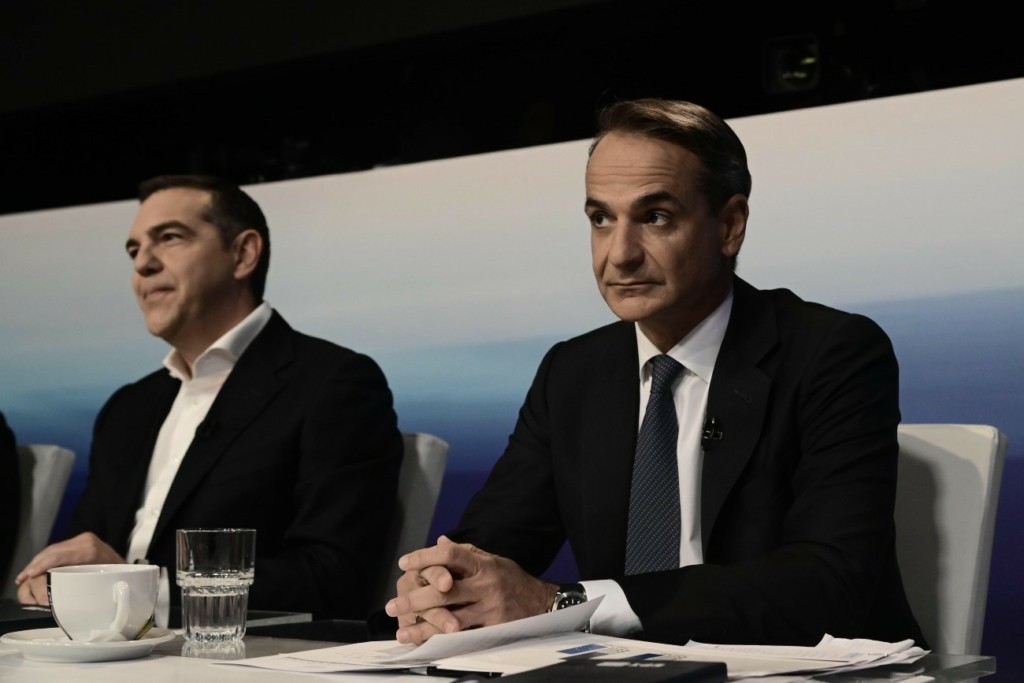 «Μετωπική» ΝΔ και ΣΥΡΙΖΑ με φόντο το «κρυφό οικονομικό πρόγραμμα»
