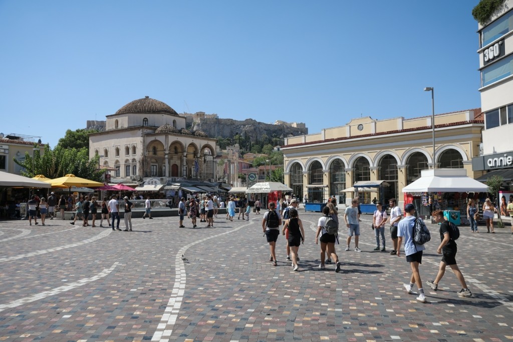Μοναστηράκι: Τρόμος για τουρίστρια τα ξημερώματα στην πλατεία