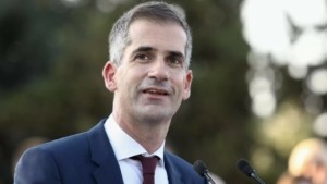 Μάχη Μπακογιάννη με Δούκα – «Η Βασιλίσσης Όλγας μας δείχνει πως τα έργα χρειάζονται σχέδιο και υπομονή»
