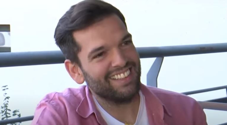 Ο Πέτρος Συρίγος παντρεύεται και βαφτίζει την κόρη του (vid)