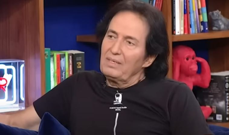 Η στιγμή που ο Πασχάλης μαθαίνει on air για τον θάνατο του Γιάννη Βογιατζή (vid)