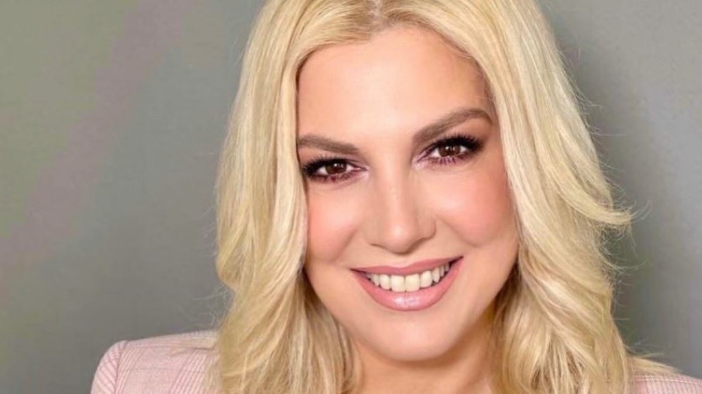 Ράνια Θρασκιά: Το βιογραφικό, η ηλικία, οι σπουδές, οι εκπομπές, οι γάμοι, οι πρώην σύζυγοι, τα παιδιά και η νέα σχέση (pics&vid)