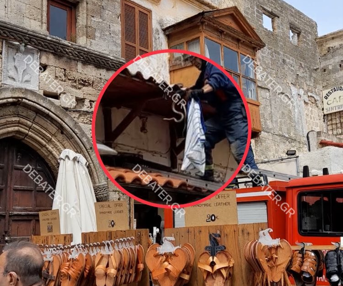 Ασύλληπτο περιστατικό στη Ρόδο – Τεράστιο φίδι κινούνταν πάνω από τα κεφάλια περαστικών (pic&vid)
